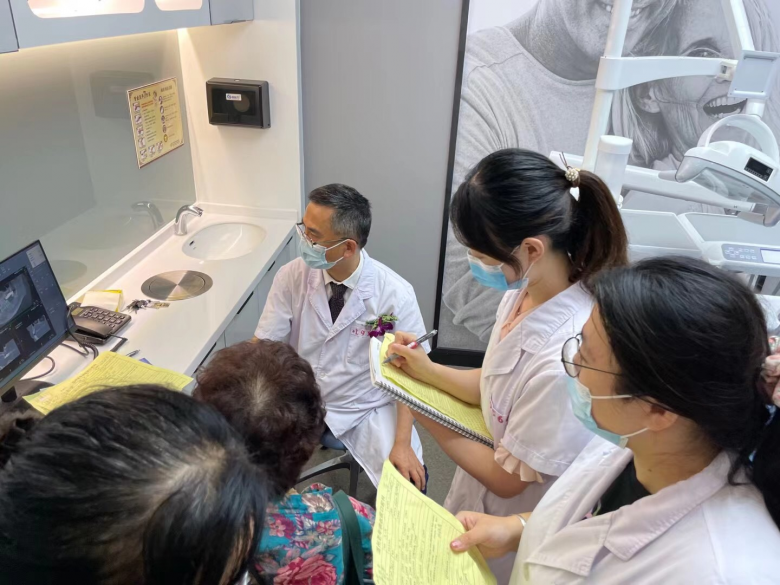 温州老年病医院“升级版”口腔科开诊啦！上海口腔专家入驻，吸引众多忠实粉丝追捧