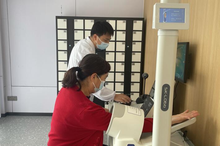 温州首个“5G云诊室”落地鹿城 为群众提供24小时就医服务