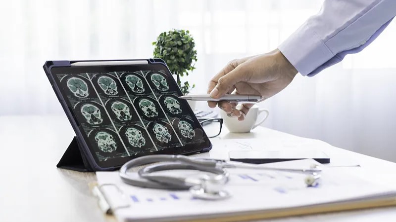 ˯ǰһ��С��������Ȼ��������Զ������մ���