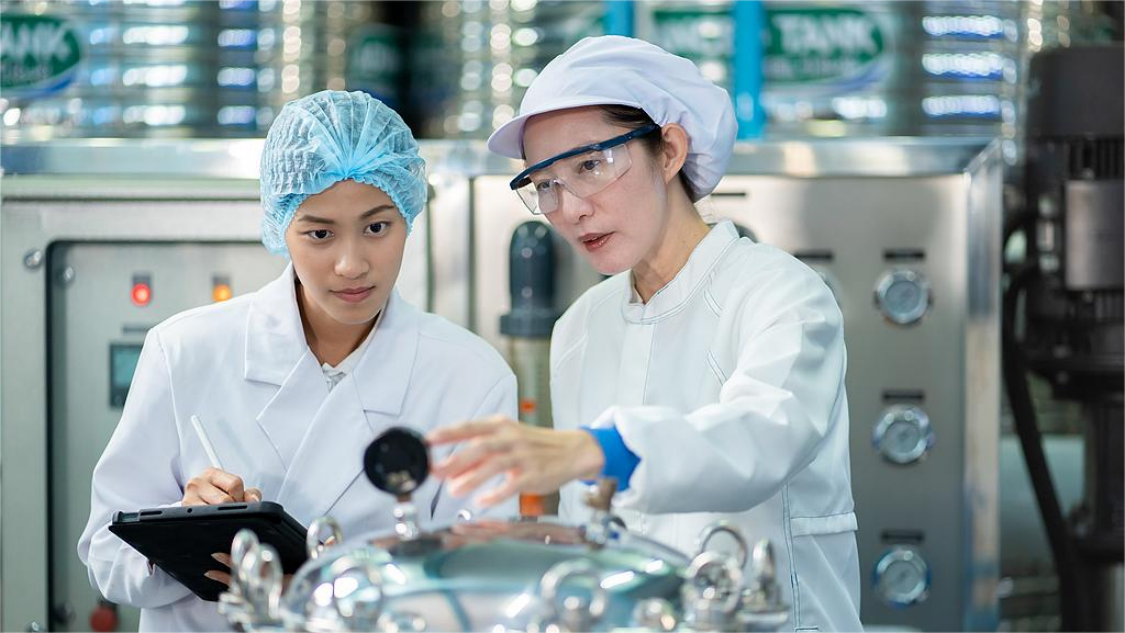 ��������ȷУ԰ʳƷ��ȫ��ʮ���롱��ʮ��׼��