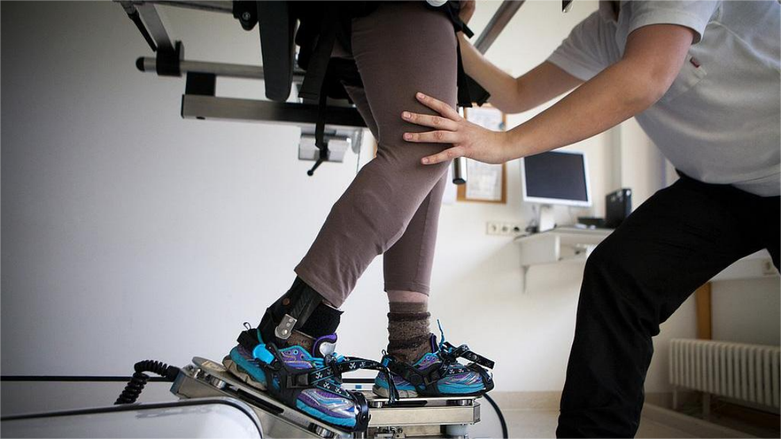 �����ں��ý�̱������������