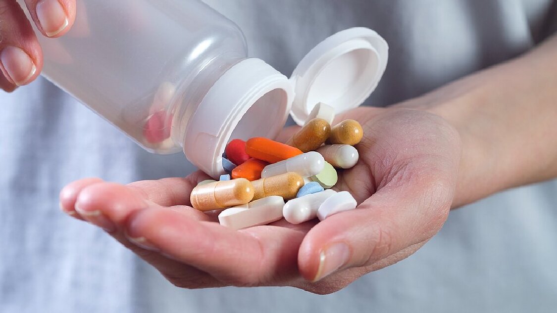 2��ҩ��д��21����ʧ����ԡ�һ·�̵ơ�